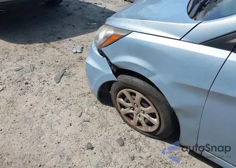 2013 Hyundai Accent Gls из США, поврежденный, VIN KMHCT4AE3DU447325